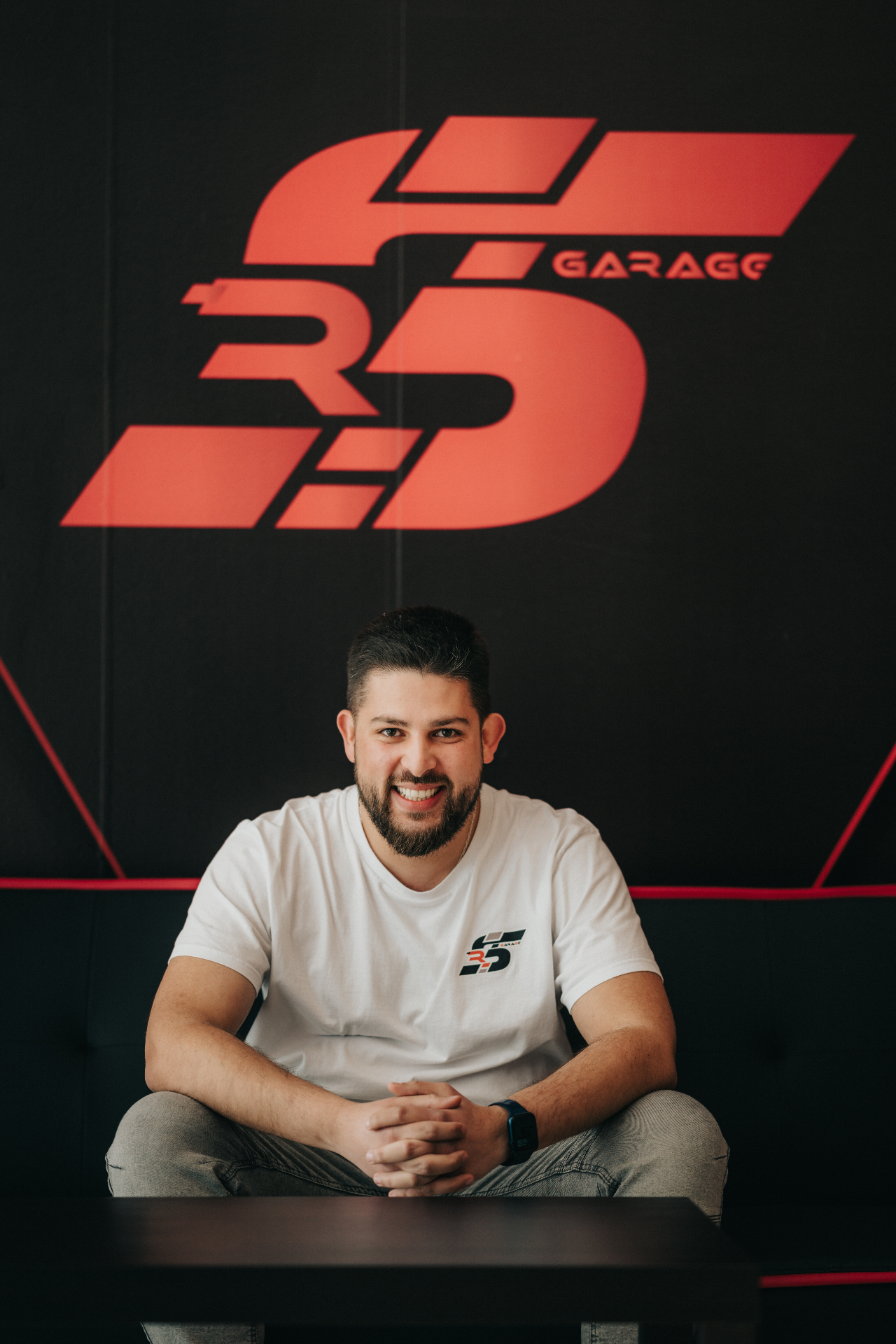 Кирил Стоянов в SimRacing Garage